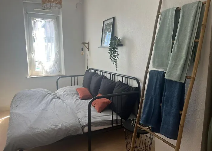 Frida- Thermal à 2 Min- 10 Pers - Chez Julie Apartamento *